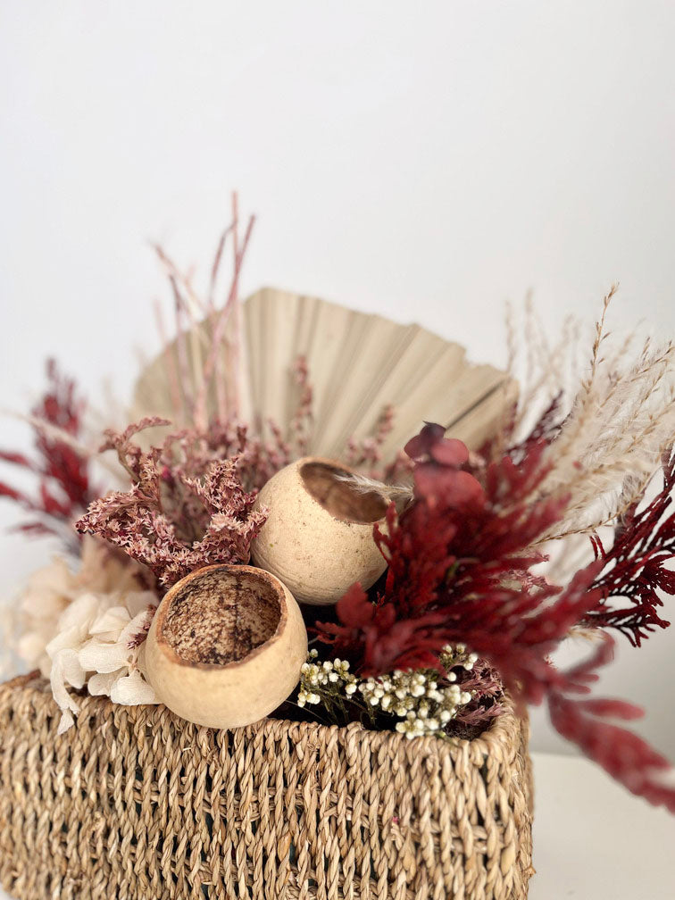 CORDA- Cistella de flor decorada amb flor preservada