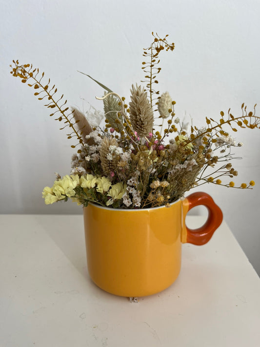 Taza ielou